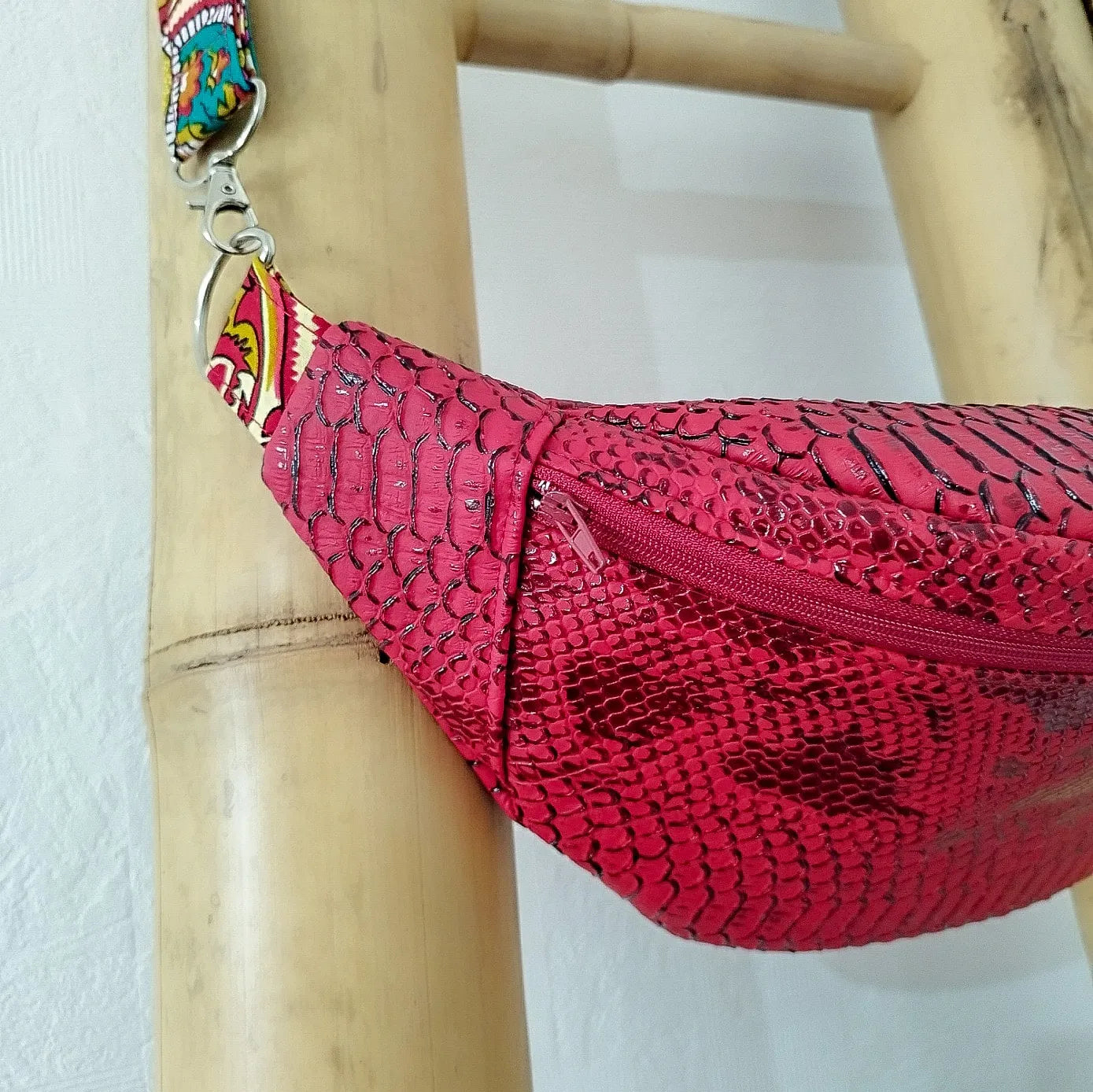 Sac Banane Rose - Simili cuir croco et tissu Wax