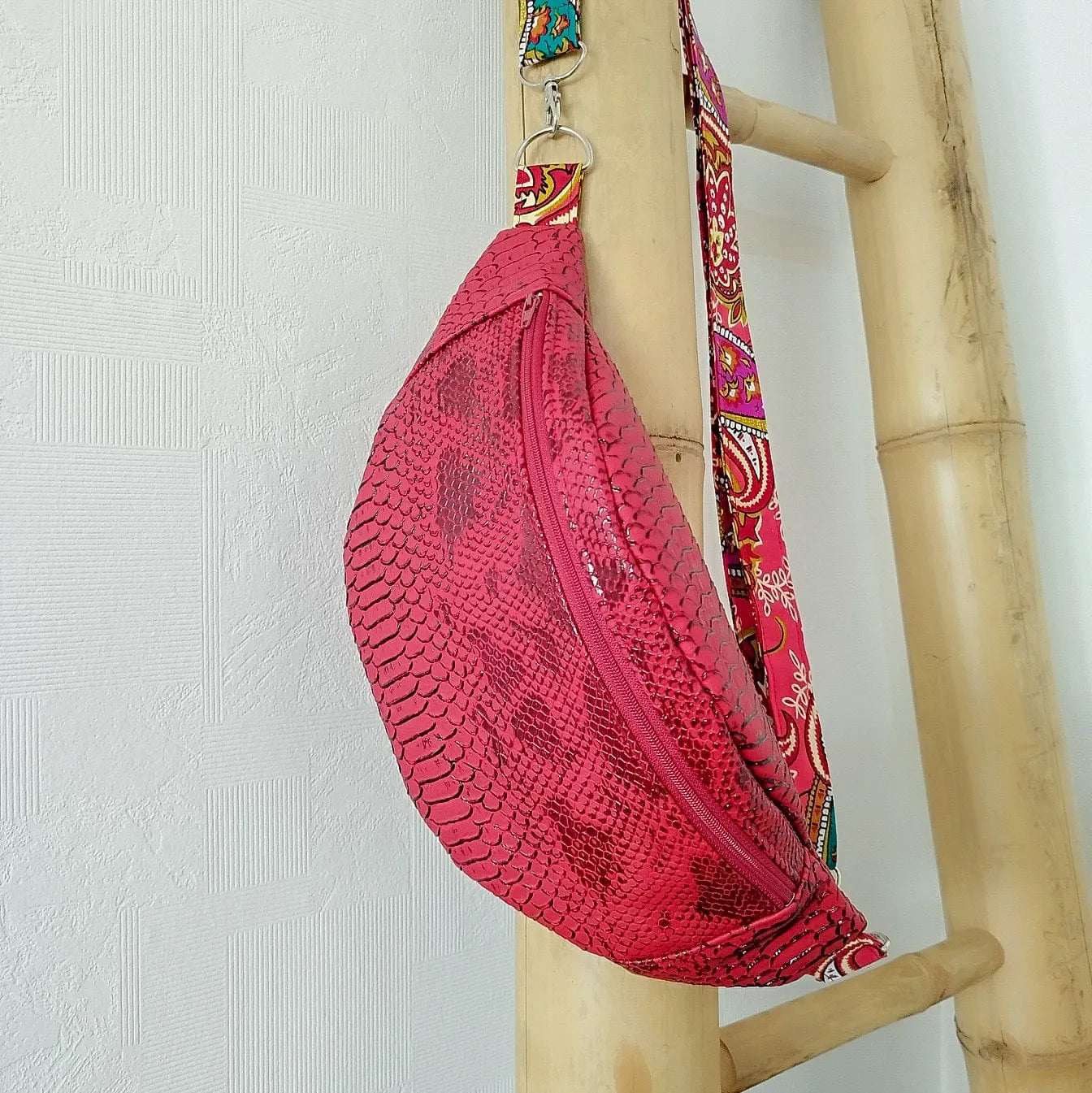 Sac Banane Rose - Simili cuir croco et tissu Wax