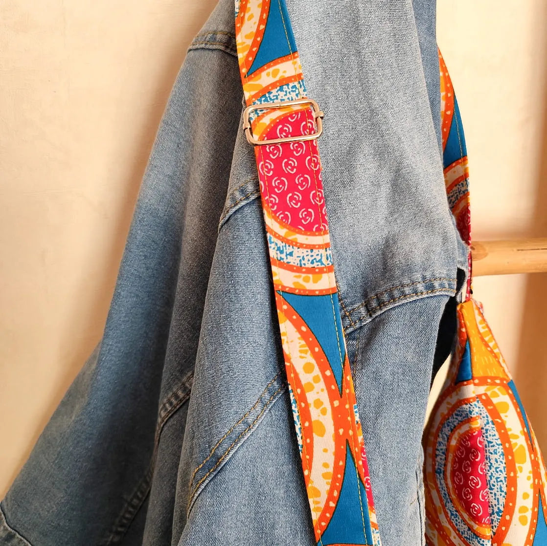 Sac Banane XL en tissu Wax orange, bleu et rose - Fait main