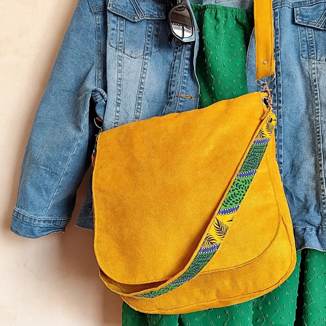 Sac Besace jaune à bandoulière