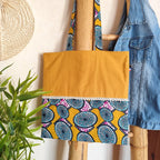 Tote bag en tissu moitié uni jaune moutarde et moitié tissu inspiration Wax ethnique